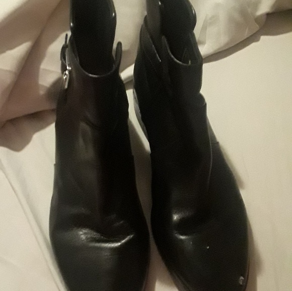 boots - Picture 2 of 3